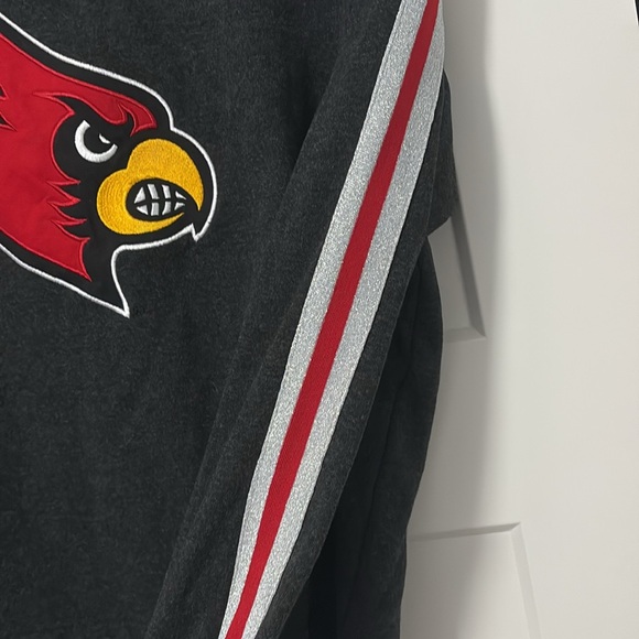 UofL women’s sweatshirt pullover size: M - Picture 5 of 7